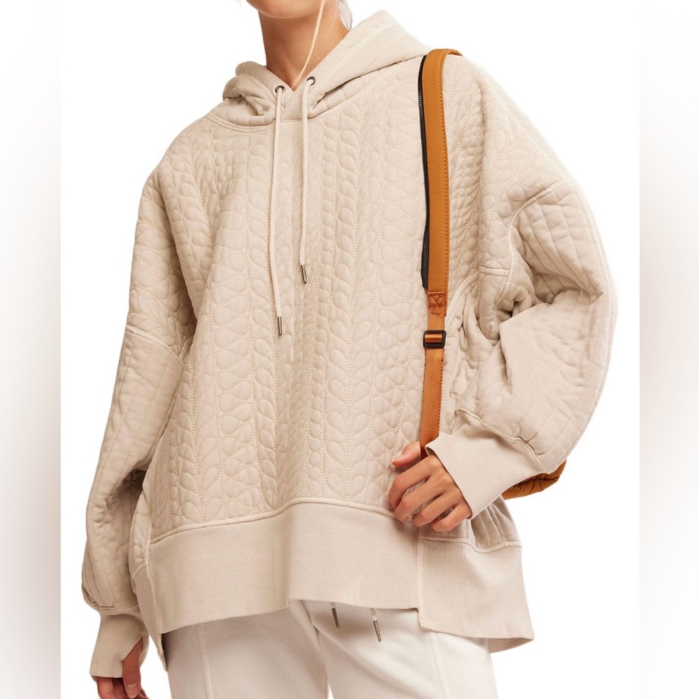 ✨NWT✨FREE PEOPLE SPRINT TO THE FINISH QUILTED HOODIE